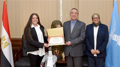 بعد تكريمها من محافظ الإسكندرية.. من هي الطالبة سما مخترعة روبوت مواجهة كورونا والأمراض المعدية؟ 