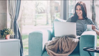 أبرزها ترتيب المنزل وفتح النوافذ.. 6 طرق لخلق الطاقة الإيجابية