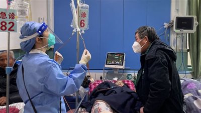 بعد تصريحات الرئيس الصيني.. شركات الأدوية تسابق الزمن لإنتاج كميات من لقاحات فيروس كورونا