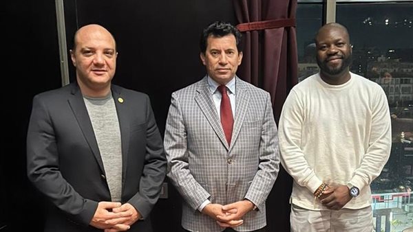 أشرف صبحي وزير الشباب