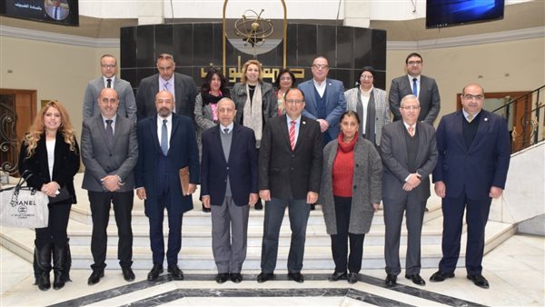 جامعة حلوان 