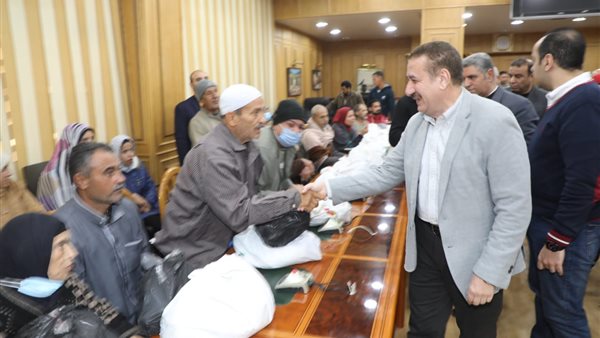 محافظ المنوفية يلتقي