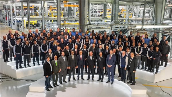 إعادة تشغيل مصانع