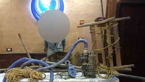 المتهم وأدوات الحفر