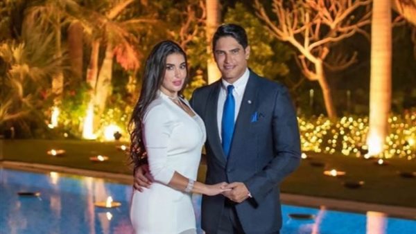 ياسمين صبري وأبو