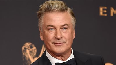 بعد اتهامه بالقتل غير العمد.. بالدوين يواصل تصوير فيلم Rust