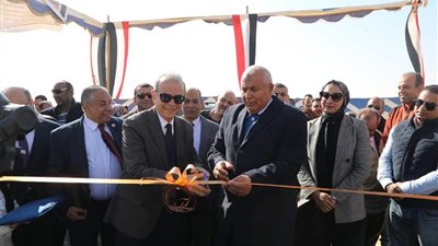 محافظ الوادي الجديد يفتتح مشروع وقف النخيل على مساحة 200 فدان