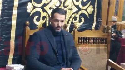 غياب الفنانين عن عزاء والدة الفنان أحمد هارون | صور