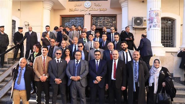 وقفة محامي مطروح