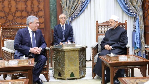 شيخ الأزهر يستقبل