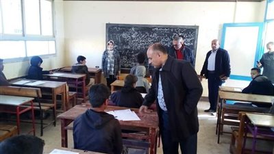 بعد الشكوى من غموضه.. عرض امتحان العلوم للشهادة الإعدادية بمطروح على مستشارة المادة بالوزارة