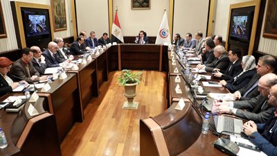 وزير الصحة يوجه بسرعة إنهاء المرحلة الأولى من دعم خدمات وحدات الرعاية الأولية