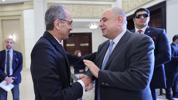 وزير الاتصالات