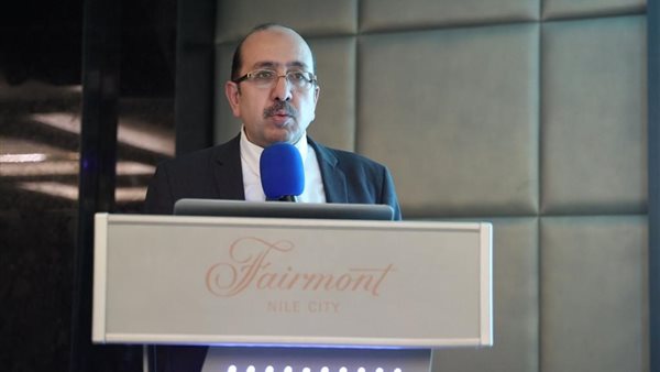 الدكتور حازم الفيل،