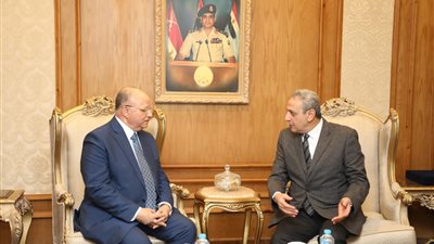 محافظ القاهرة يزور مبنى مديرية الأمن للتهنئة بعيد الشرطة|صور