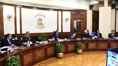 الحكومة توافق على التعاقد مع نايل سات لبث البرامج التعليمية على التلفزيون