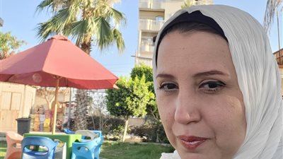 من الرفض إلى الفخر | هالة أول صعيدية تحصل على درجة الدكتوراه في القانون الجنائي: وصلت لأستاذ مساعد في السعودية