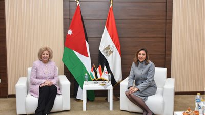 وزيرة الثقافة تستقبل نظيرتها الأردنية عقب افتتاح معرض القاهرة الدولي للكتاب