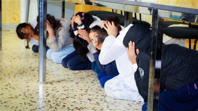  ابتعد عن النوافذ والأبواب.. نصائح معهد البحوث الفلكية للحماية من مخاطر الزلازل