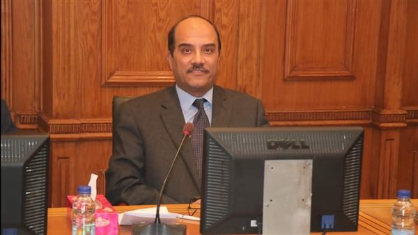 رئيس جامعة العريش