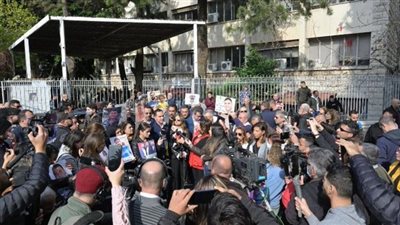 احتجاجات واشتباكات أمام وزارة العدل اللبنانية بسبب إطلاق سراح المتهمين في انفجار مرفأ بيوت.. والجيش يتدخل 