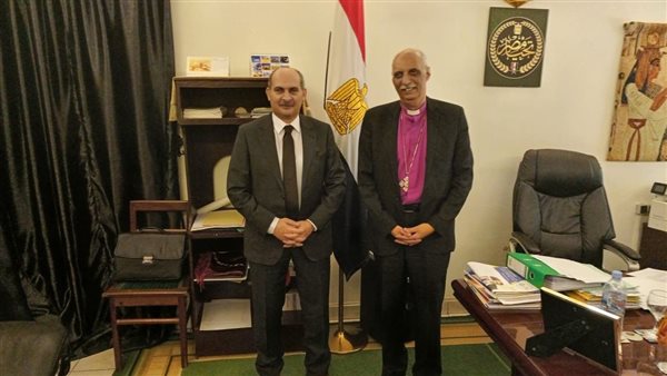 رئيس الأسقفية يختتم