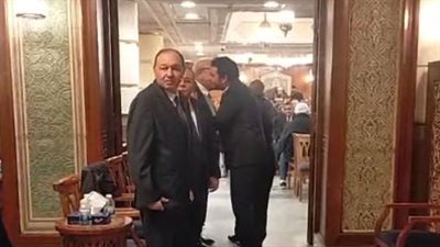 بحضور مصطفى الفقي.. بدء عزاء سامي شرف سكرتير جمال عبد الناصر بمسجد الرحمن الرحيم | بث مباشر