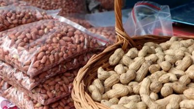 تجار يرفعون سعر كيلو الفول السوداني إلى 80 جنيها 