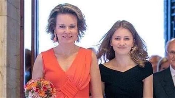 ملكة بلجيكا وحفيدتها