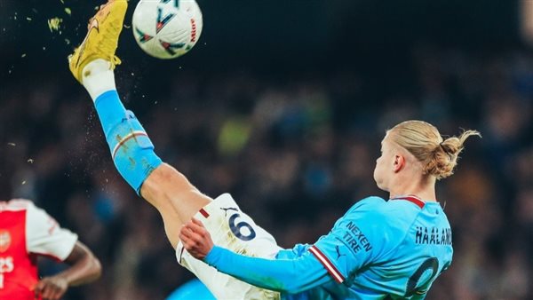 هالاند أمام أرسنال