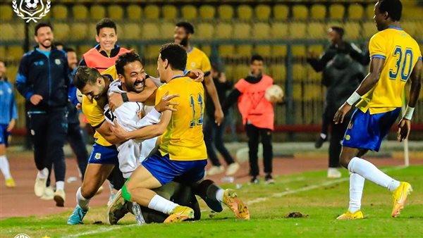 ميدو مع لاعبي الإسماعيلي