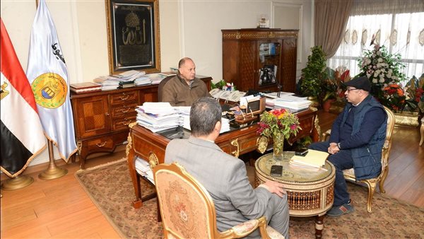 محافظ أسيوط 