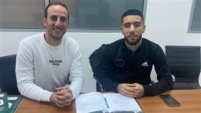 القاهرة 24 ينشر قيمة راتب أحمد قندوسي مع الأهلي