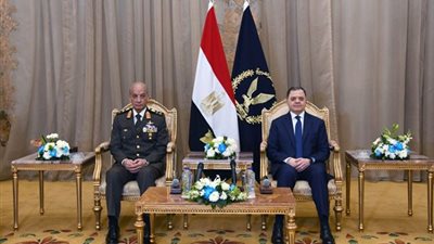 وزير الداخلية يستقبل وزير الدفاع للتهنئة بعيد الشرطة |صور