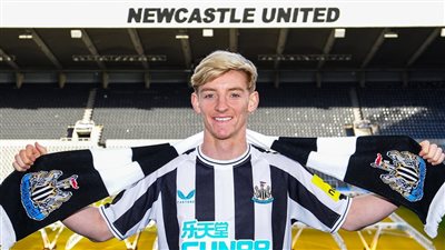 رسميًا.. نيوكاسل يونايتد يعلن التعاقد مع أنتوني جوردان قادما من إيفرتون 