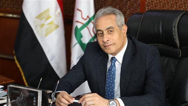 وزير القوى العاملة