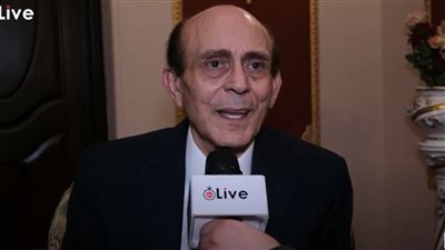 محمد صبحي عن الجدل حول تجسيد سيرة الشيخ الشعراوي في عمل مسرحي: حالة من الركود والعبث