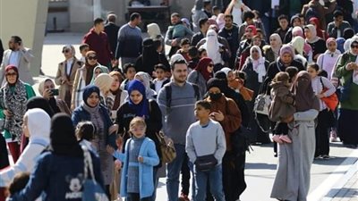 معرض القاهرة الدولي للكتاب يتخطى المليون زائر خلال 5 أيام من افتتاحه للجمهور