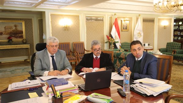 اجتماع وزير التعليم