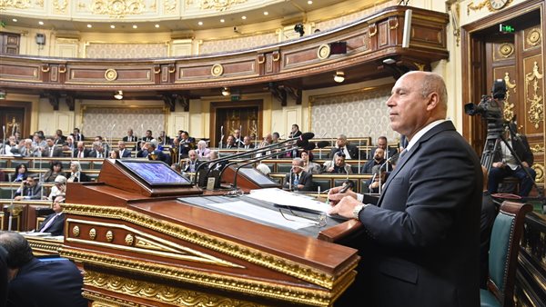 وزير النقل بالبرلمان