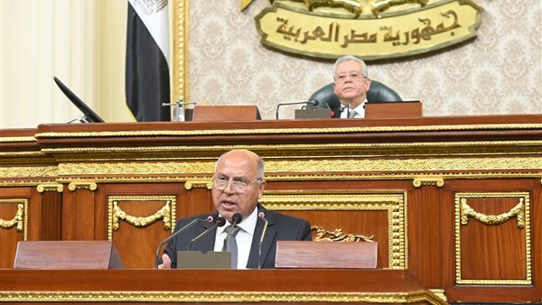 وزير النقل بالبرلمان