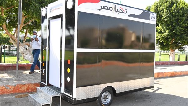 عربات الطعام المتنقلة