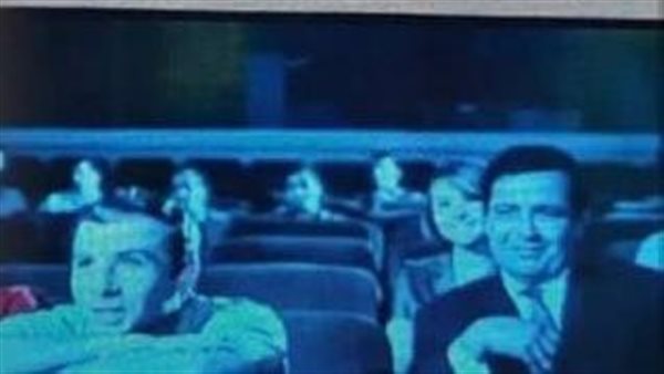 الفنان الراحل محمود