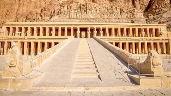 معبد حتشبسوت 