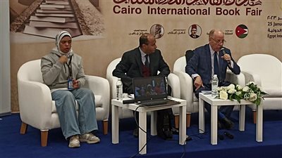 حلمي النمنم يشيد بمعرض القاهرة الدولي للكتاب