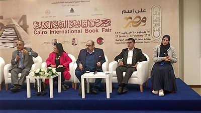 رئيس معهد الشارقة للتراث يشيد بمعرض الكتاب.. ويؤكد: أحمد مرسي كان مدافعا شرسا عن ثقافتنا العربية