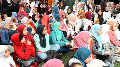 تفاعل كبير من الأطفال وأولياء الأمور بورشة الحكي في مسجد تحيا مصر | صور 