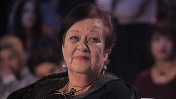 المخرجة والمنتجة