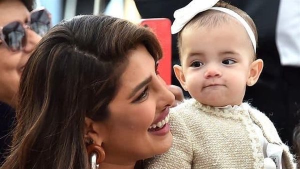  بريانكا تشوبرا وابنتها