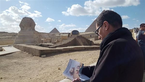  الصحفي الفرنسي رولان